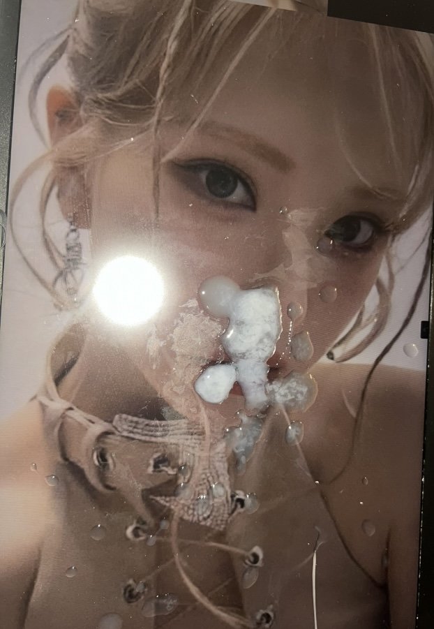 IGF7XNmj Kpop idol viviz Eunha cumtribute,dick on picture 07.jpg